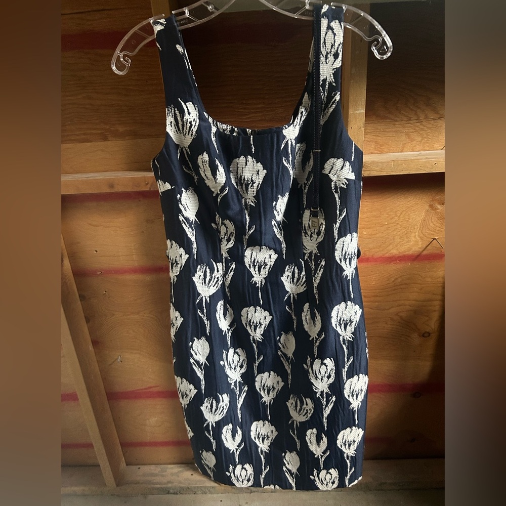Navy Floral Sleeveless Midi Dress - Elegant Women's Day-to-Evening Style